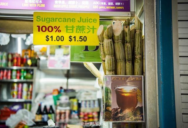 月薪四千多的新加坡人中午吃什么？两元钱的油鸡饭大排长龙！